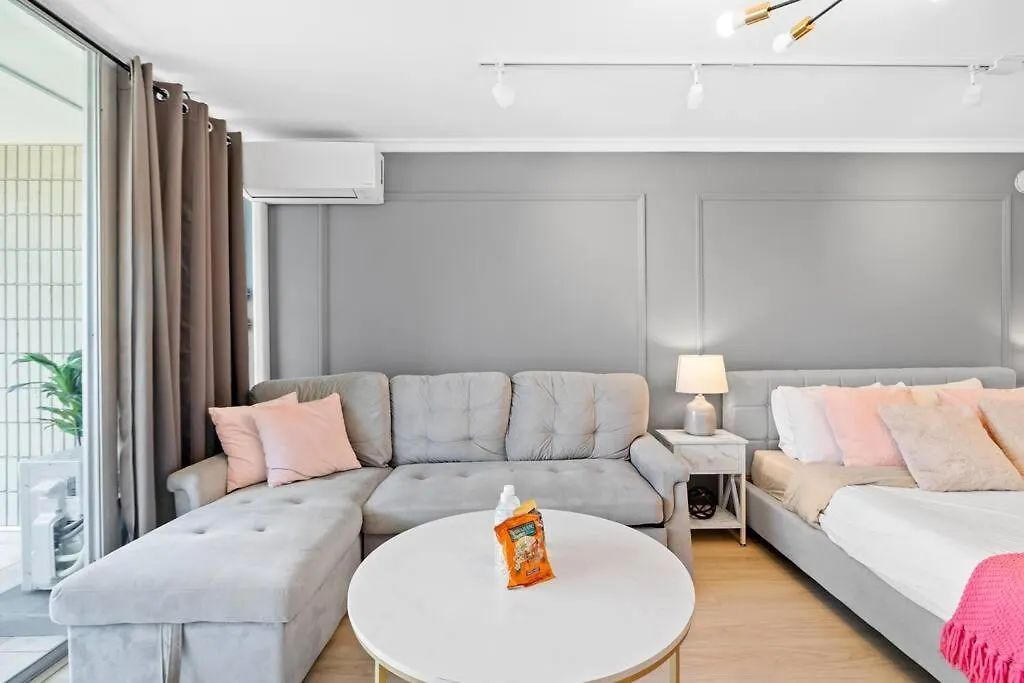 Cozy & Elegant Studio In The Heart Of Waikiki Honolulu Apartment